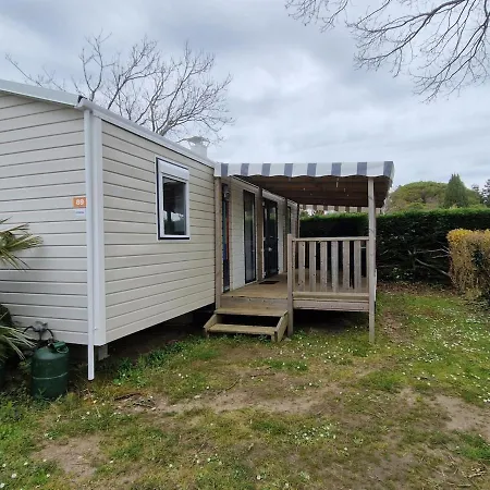 Et Soleil 5 Etoiles A Oleron Emplacement 089 3ch 1sdb 8 Personnes * Сен-Жорж-д'Олерон